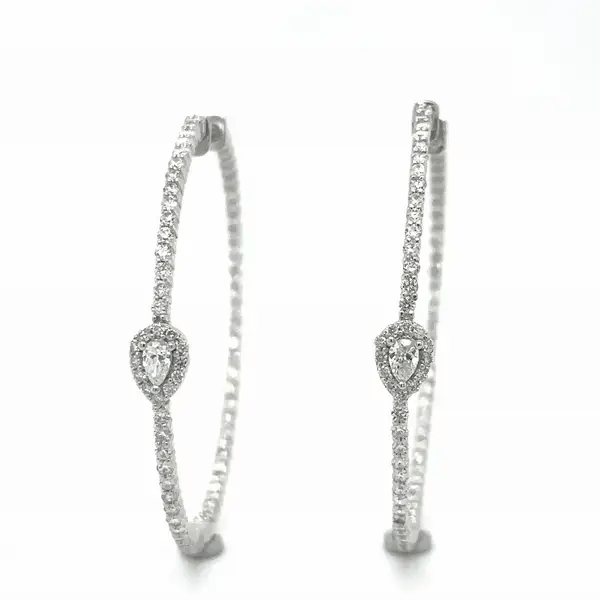 18k White Gold Diamond Hoop Earring