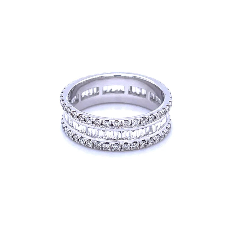 14kt White Gold Baguette Round Diamond Ring