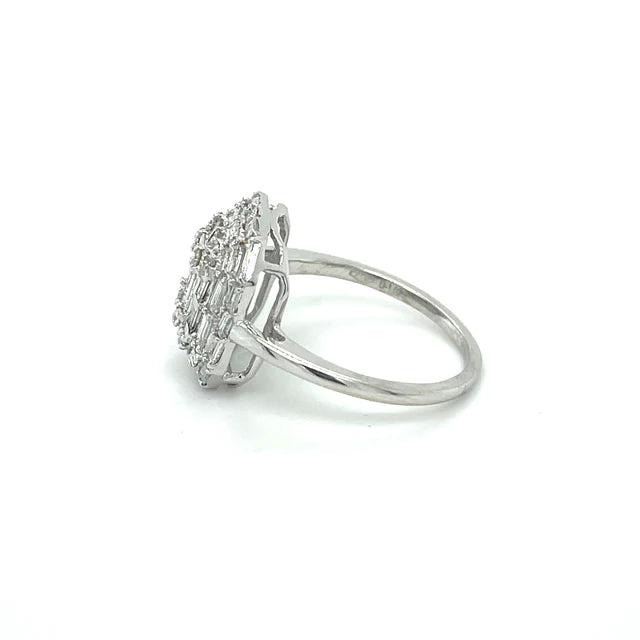 18kt White Gold Diamond Ring