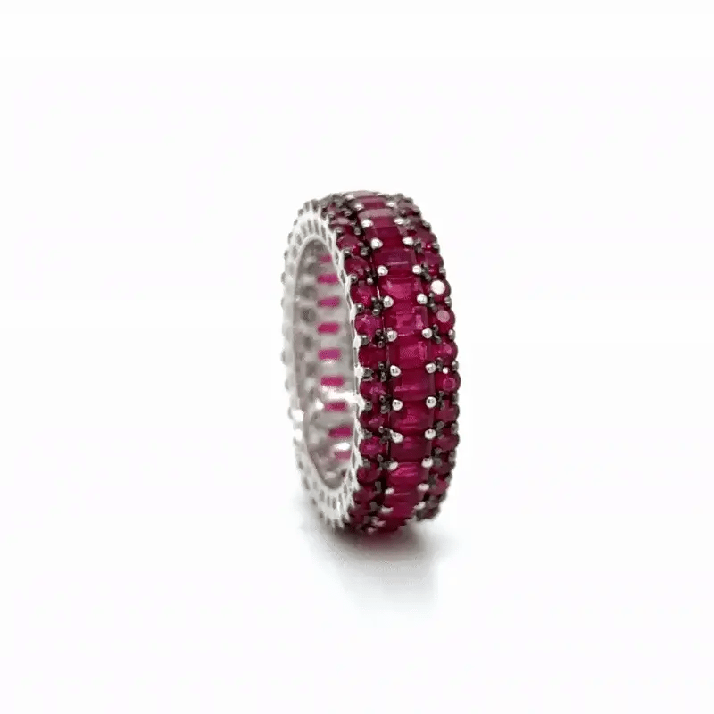 18k White Gold Ruby Ring