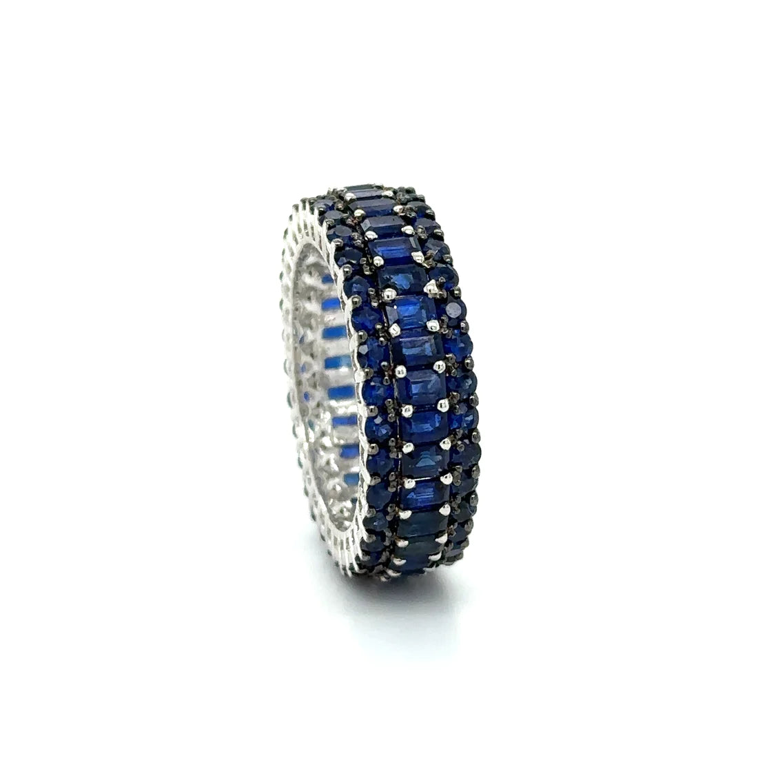 18k White Gold Sapphire Ring