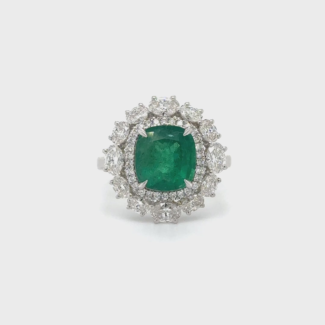 18k White Gold Emerald and Diamond Ring