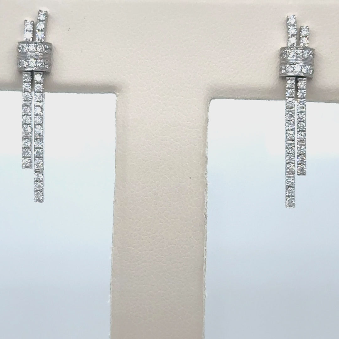 14k White Gold Diamond Earring