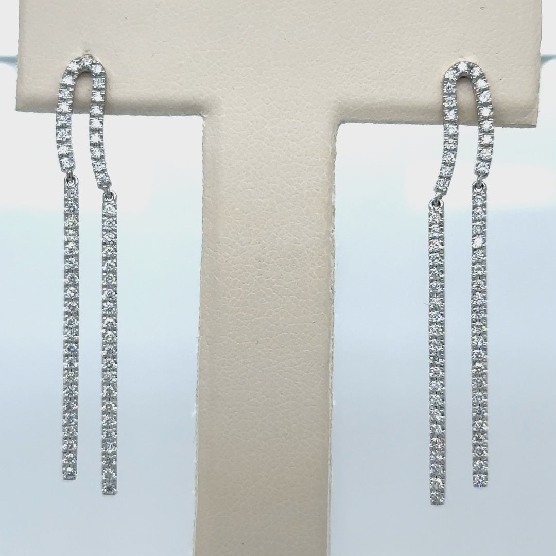 14k White Gold Diamond Earring