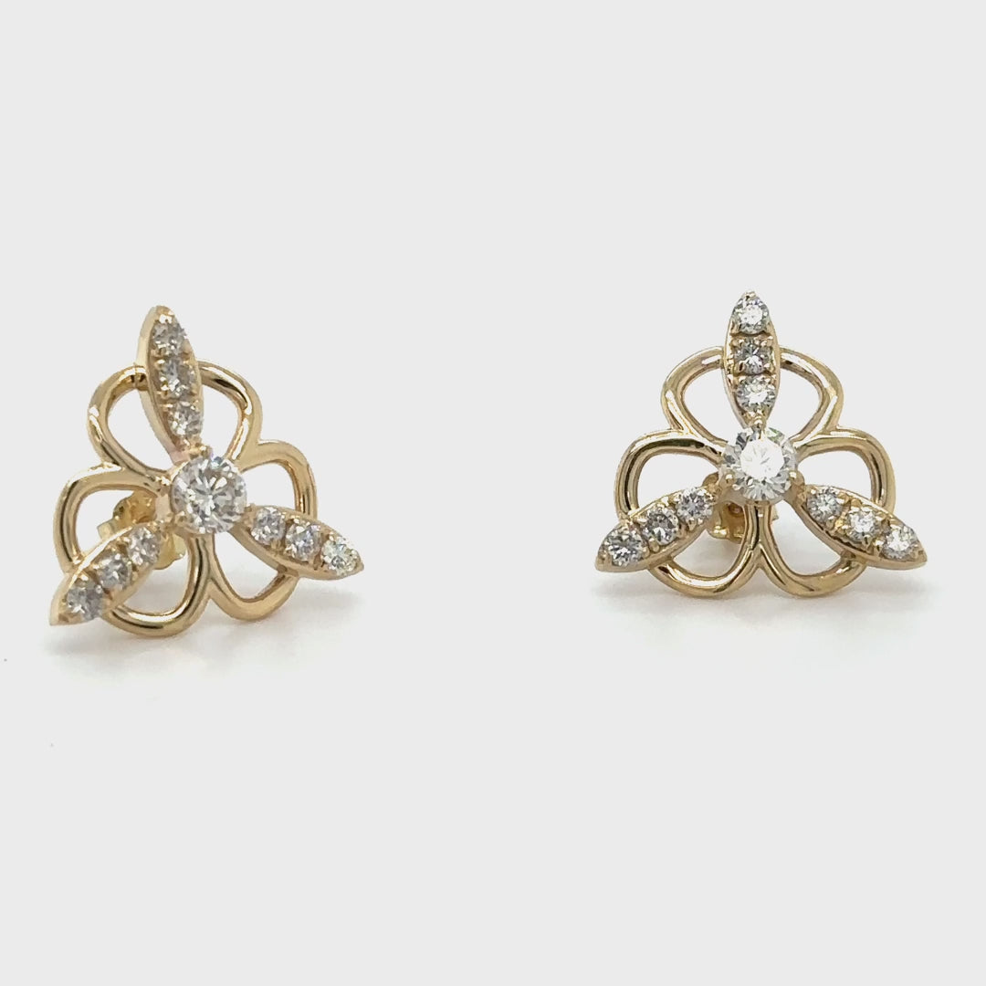 Yellow Gold Earring With Diamonds