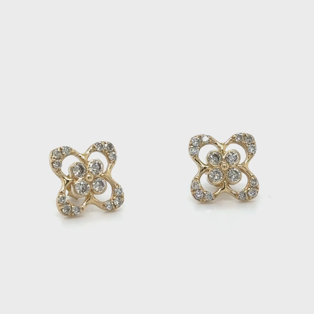 Yellow Gold Flower Earring With Diamonds