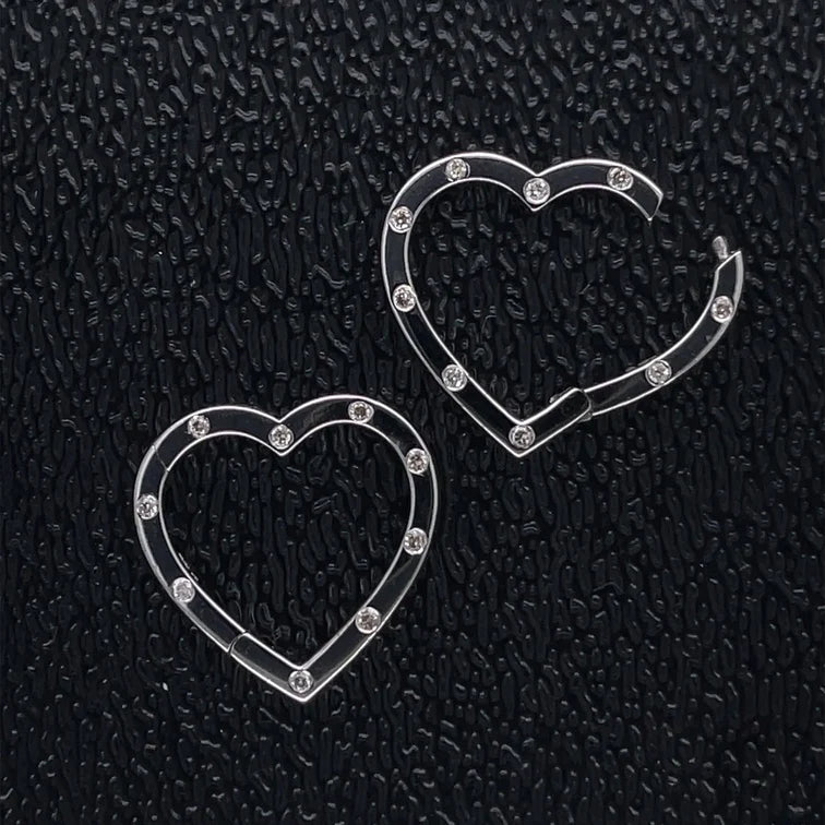 14kt White Gold Heart Shape Lock With Diamonds