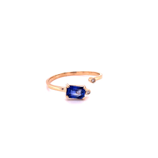 14kt Yellow Gold Blue Sapphire Ring With Diamonds