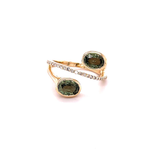 14kt Yellow Gold Green Sapphire Ring With Diamonds