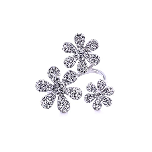 14kt White Gold Flower With Diamonds Ring