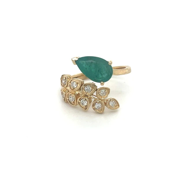 14kt Yellow Gold Emerald Diamond Ring