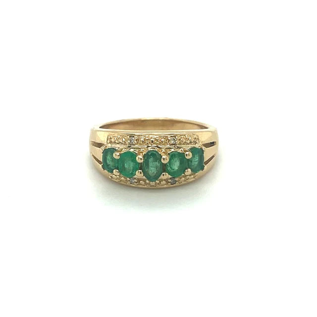 14kt Yellow Gold Emerald Diamond Ring