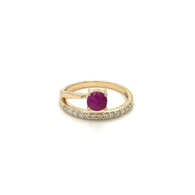 14k Yellow Gold Ruby Diamond Ring