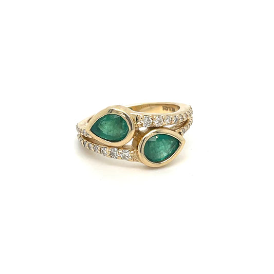 14k Yellow Gold Emerald Diamond Ring