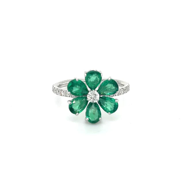 Flower Emerald Diamond Ring