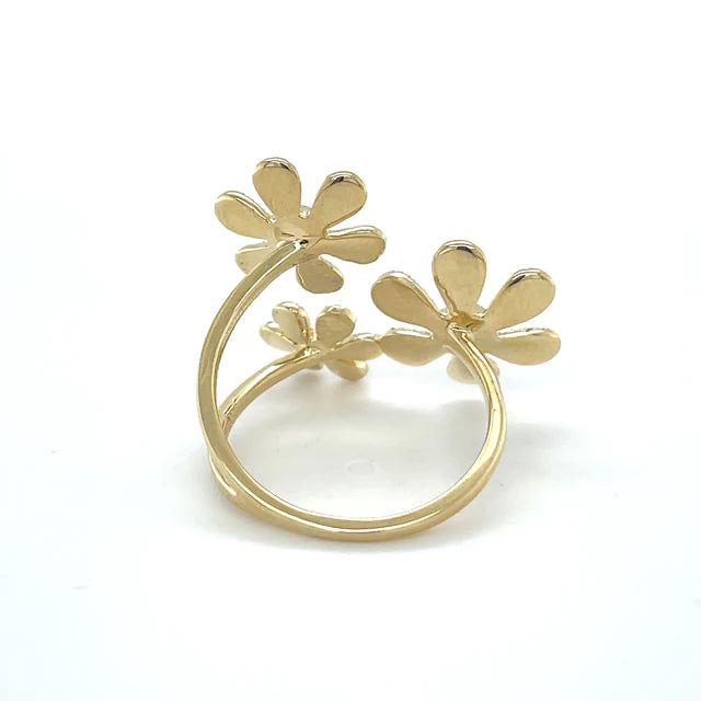 Yellow Gold Flower With Diamonds Ring