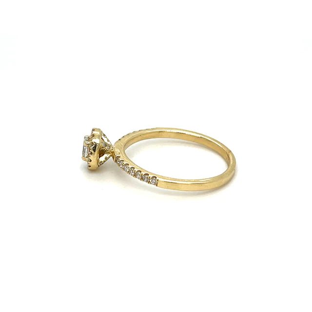 Yellow Gold Oval Diamond Ring