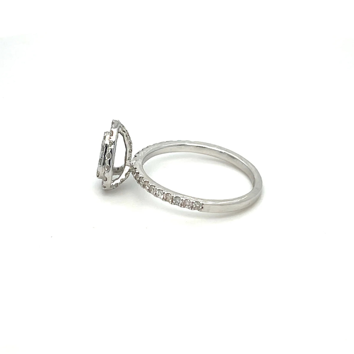 White Gold Pear Shaped Diamond Ring
