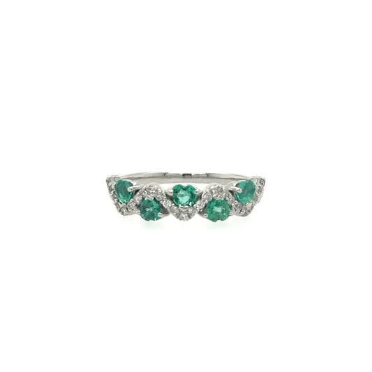 White Gold Ring With Emerald and Diamonds