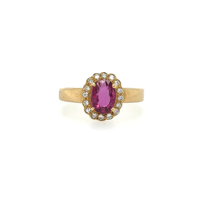 Yellow Gold Ring With Ruby and Diamonds