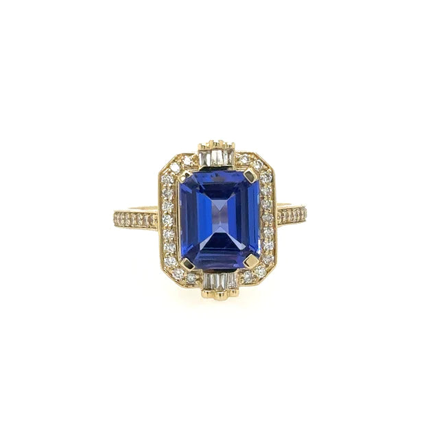 Yellow Gold Tanzanite Ring With Diamonds